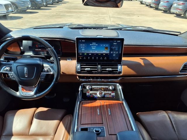 2023 Lincoln Navigator L Reserve