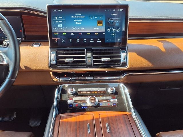 2023 Lincoln Navigator L Reserve
