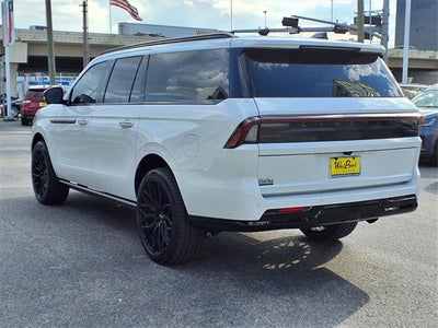 2025 Lincoln Navigator L Reserve