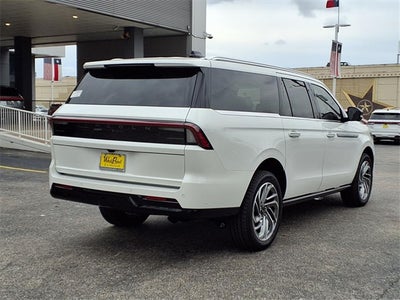 2025 Lincoln Navigator L Reserve
