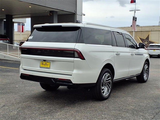 2025 Lincoln Navigator L Reserve
