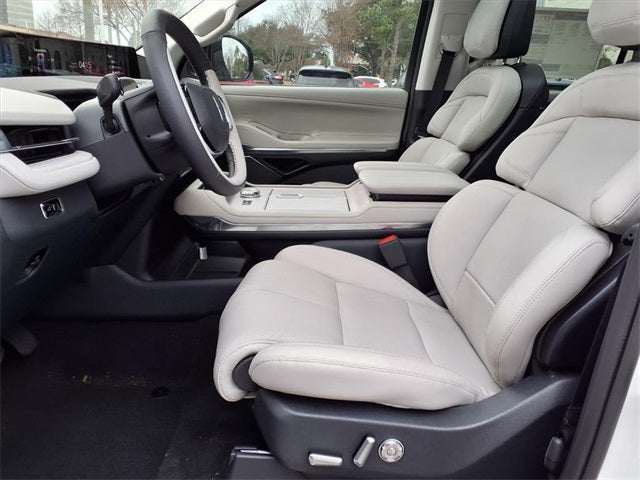 2025 Lincoln Navigator L Reserve