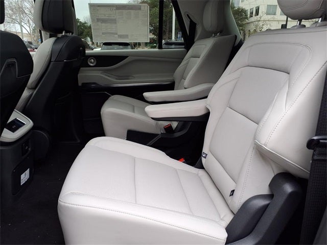 2025 Lincoln Navigator L Reserve