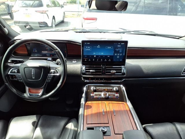 2024 Lincoln Navigator L Reserve