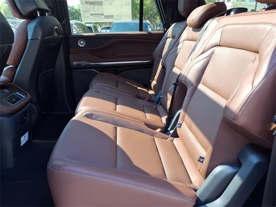 2025 Lincoln Navigator L Reserve