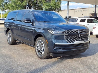 2025 Lincoln Navigator L Reserve