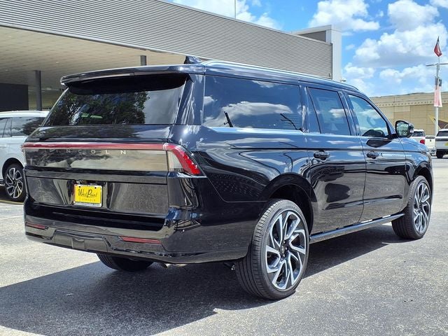 2027 Lincoln Navigator L Reserve
