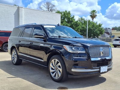 2023 Lincoln Navigator L Reserve