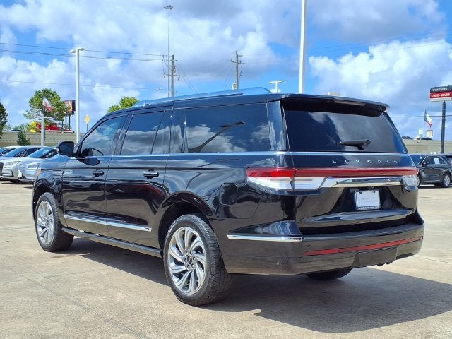 2023 Lincoln Navigator L Reserve