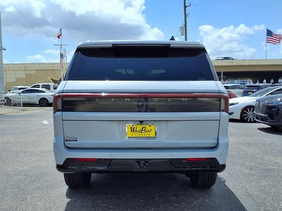 2026 Lincoln Navigator L Reserve