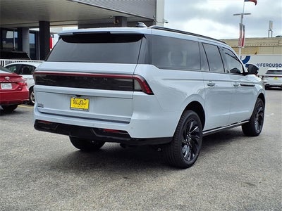 2026 Lincoln Navigator L Reserve