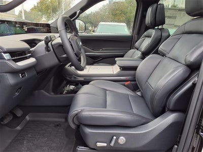 2025 Lincoln Navigator L Reserve