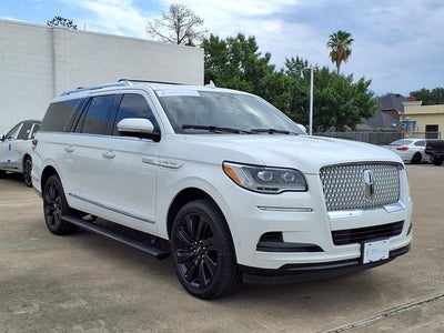 2022 Lincoln Navigator L Reserve