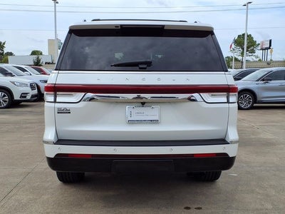2022 Lincoln Navigator L Reserve
