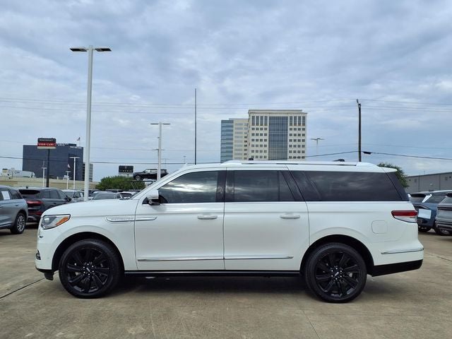 2022 Lincoln Navigator L Reserve
