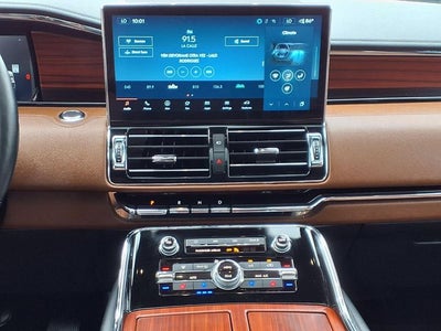 2022 Lincoln Navigator L Reserve