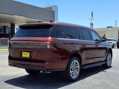 2027 Lincoln Navigator L Premiere