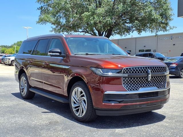 2027 Lincoln Navigator L Premiere