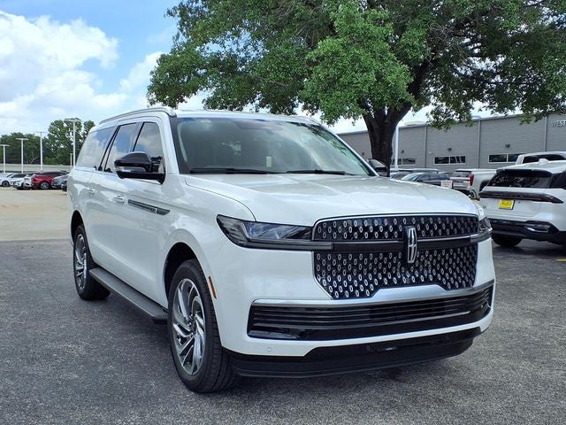 2026 Lincoln Navigator L Premiere