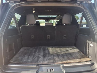 2023 Lincoln Navigator L Black Label