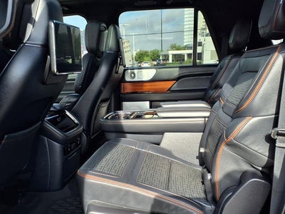 2023 Lincoln Navigator L Black Label