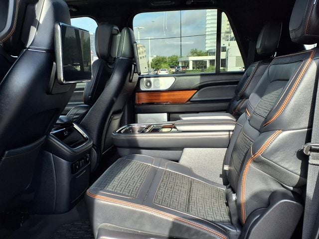 2023 Lincoln Navigator L Black Label