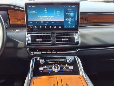 2023 Lincoln Navigator L Black Label