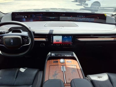 2027 Lincoln Navigator L Black Label