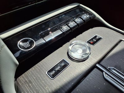 2027 Lincoln Navigator L Black Label