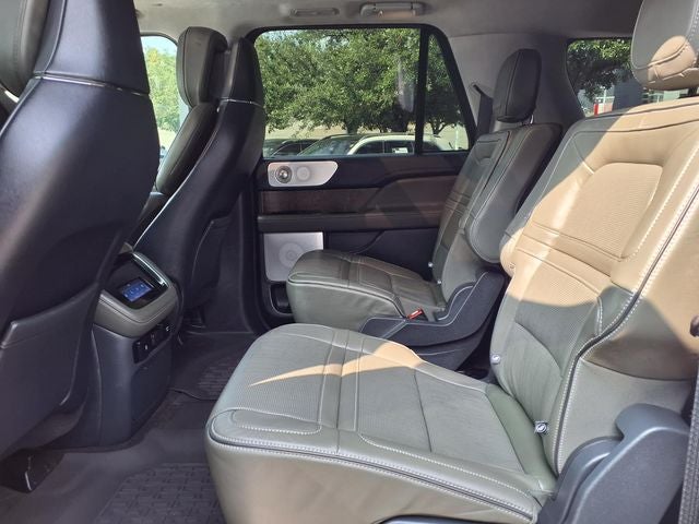 2024 Lincoln Navigator L Black Label