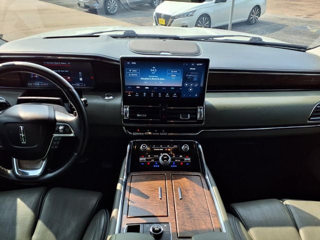 2024 Lincoln Navigator L Black Label