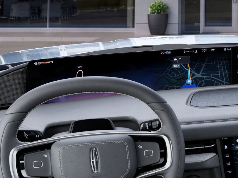 2027 Lincoln Navigator L Premiere