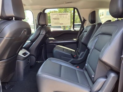 2027 Lincoln Navigator L Premiere