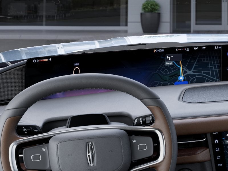 2027 Lincoln Navigator L Reserve