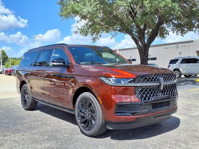 2027 Lincoln Navigator L Reserve