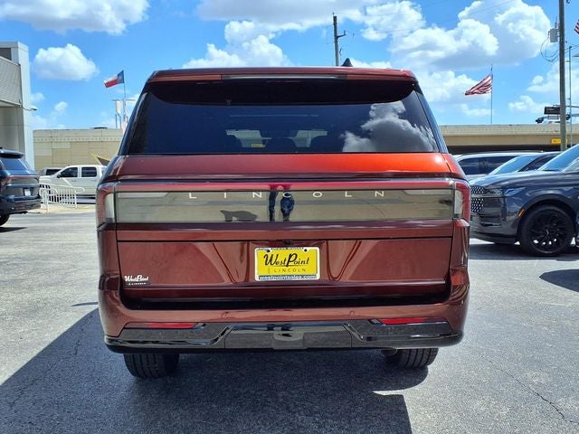 2027 Lincoln Navigator L Reserve