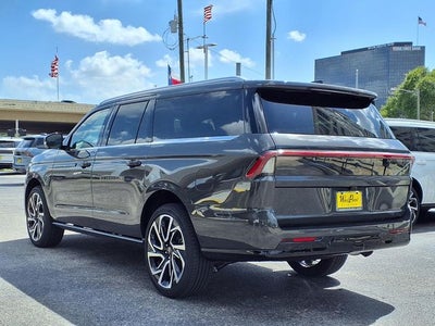 2027 Lincoln Navigator L Black Label