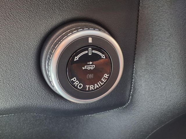 2027 Lincoln Navigator L Black Label