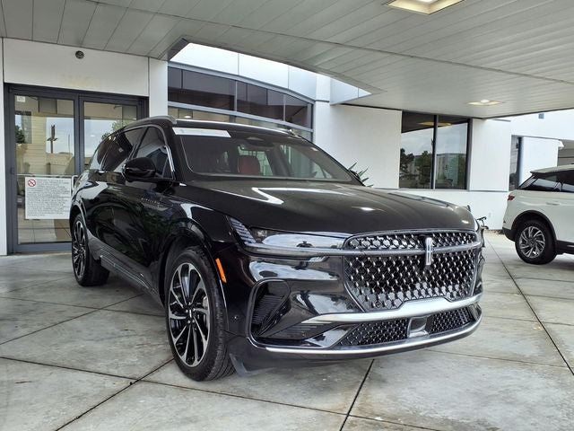 2024 Lincoln Nautilus Black Label