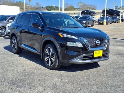2022 Nissan Rogue SL