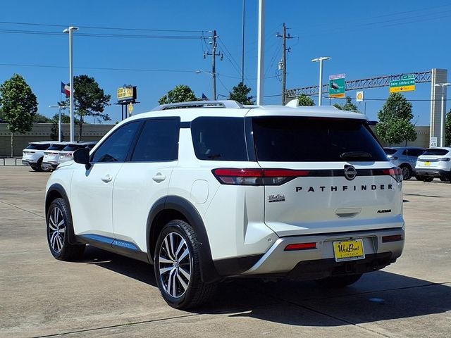 2024 Nissan Pathfinder Platinum
