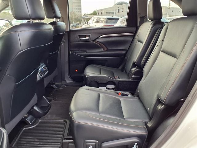 2015 Toyota Highlander Limited Platinum V6