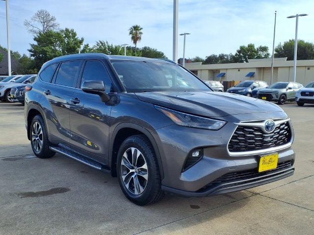 2023 Toyota Highlander Hybrid XLE