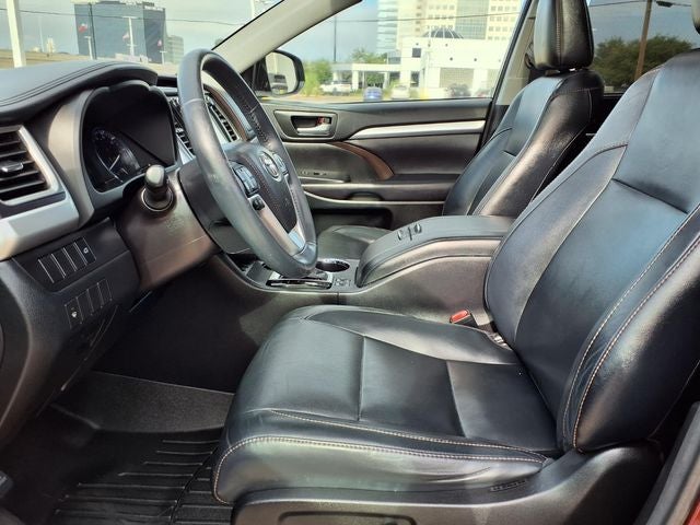 2016 Toyota Highlander XLE V6