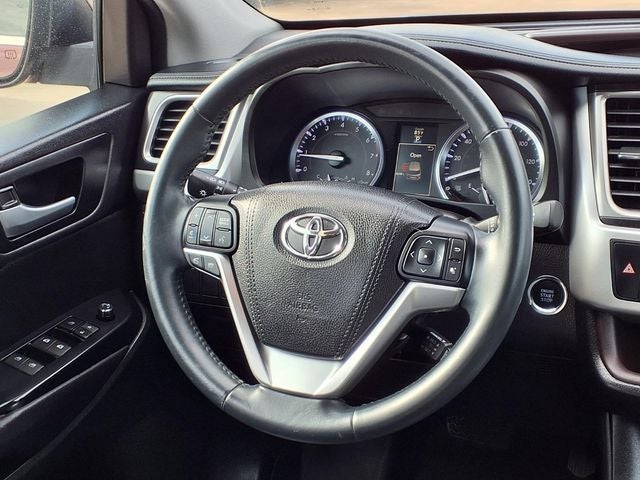 2016 Toyota Highlander XLE V6