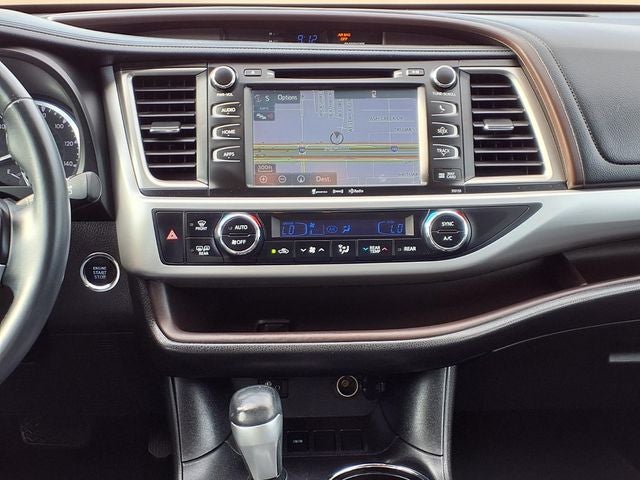 2016 Toyota Highlander XLE V6