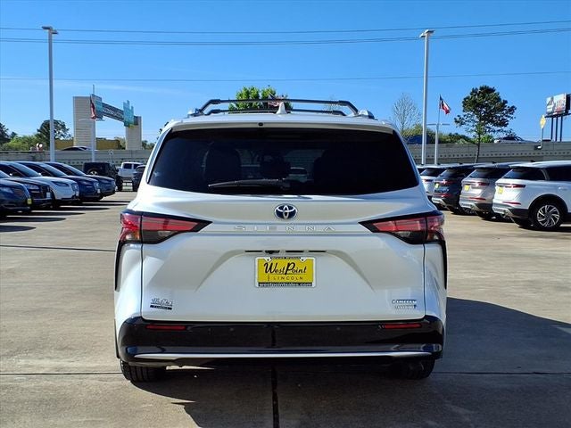 2022 Toyota Sienna Limited 7 Passenger