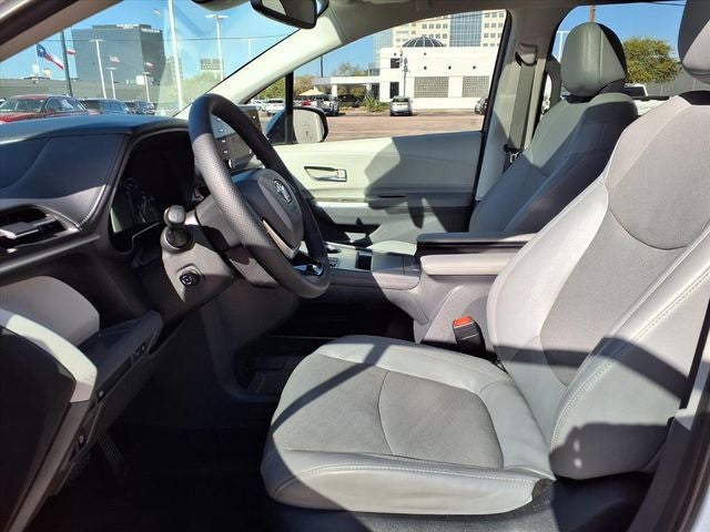 2022 Toyota Sienna Limited 7 Passenger