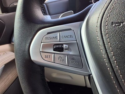 2025 BMW X7 xDrive40i