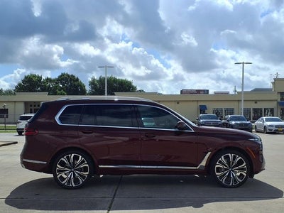 2025 BMW X7 xDrive40i